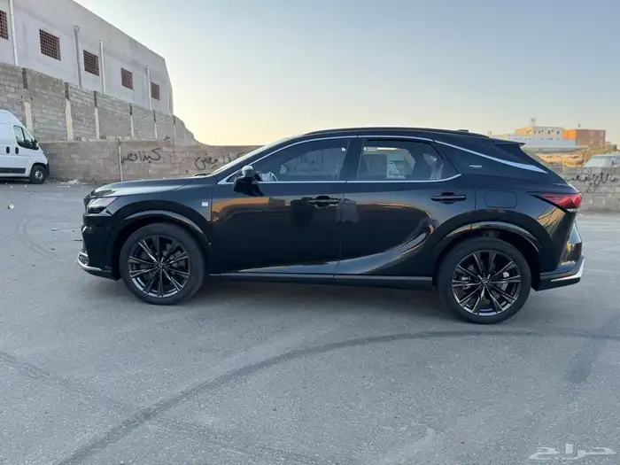 لكزس 2024 RX350 بنزين اف سبورت فل كامل 2