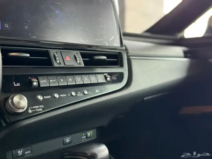 لكزس ES 350 2023 13