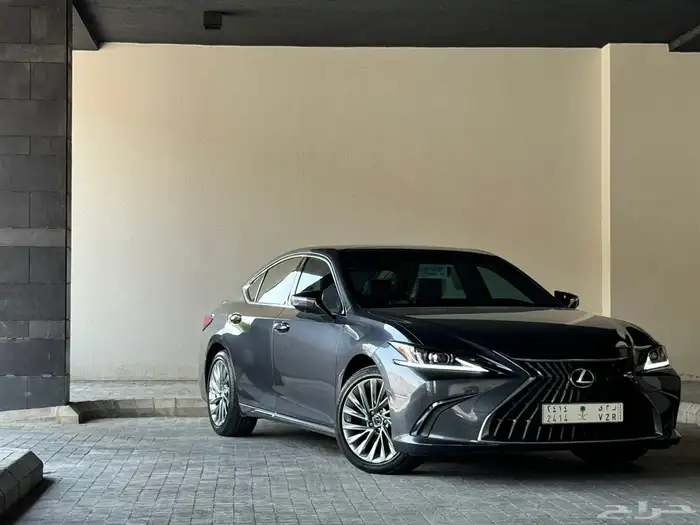 لكزس ES 350 2023 0