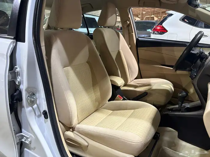 تويوتا يارس 2021 10