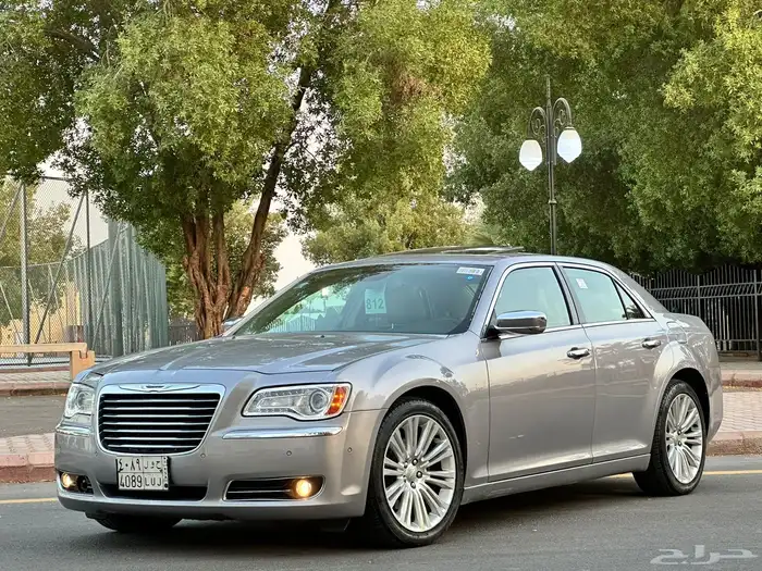 كرايزلر C300 HEMI 2014 ( ممشى قليل ) 10