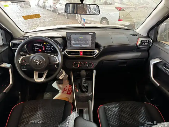 تويوتا رايزXLE 11