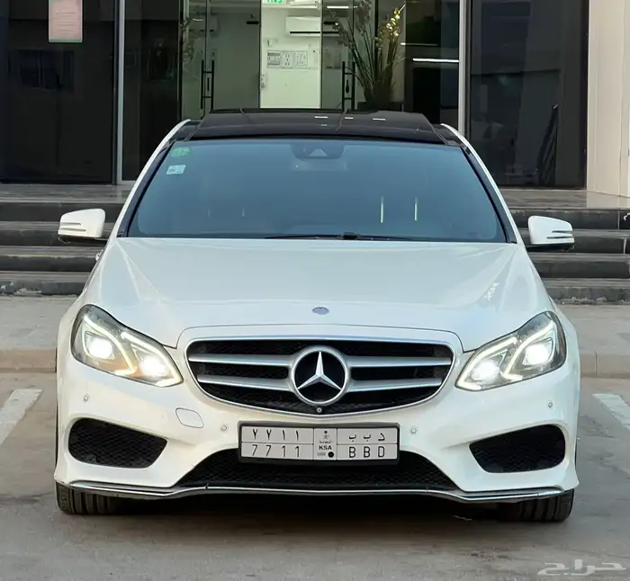 مرسيدس E300 2016 (بحالة ممتازة) 3