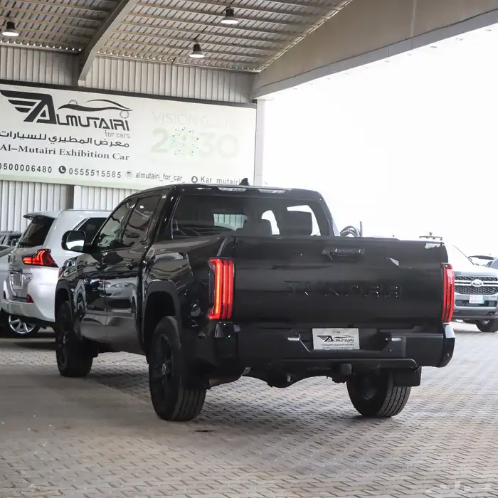 تويوتا تندرا لمتد موديل 2024 فل كامل نضيف جدا شبه جديد 14