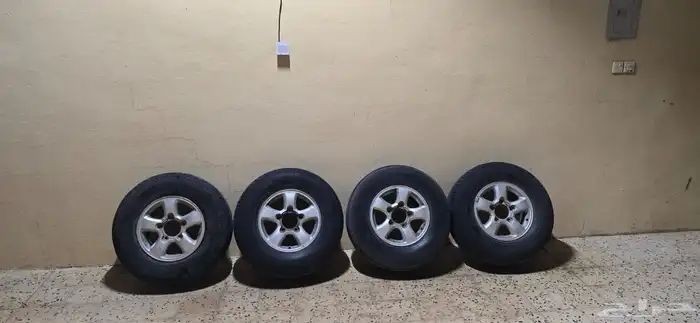 جنوط لاند كروزر موديل 2000 وكالة على السوم ( بدون الكفرات ). 0