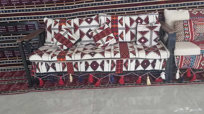 تاجير جلسات تاجير عقود لمبات تاجير كراسي طاولات 1