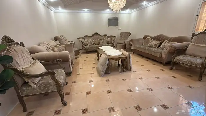 كنب نظيف للبيع 0