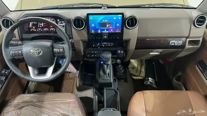 تويوتا ربع V6.2025فل كامل رفرف بريمي بنزين40عام 10