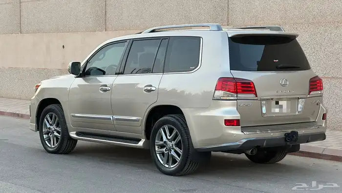 جيب لكزس 2014 5