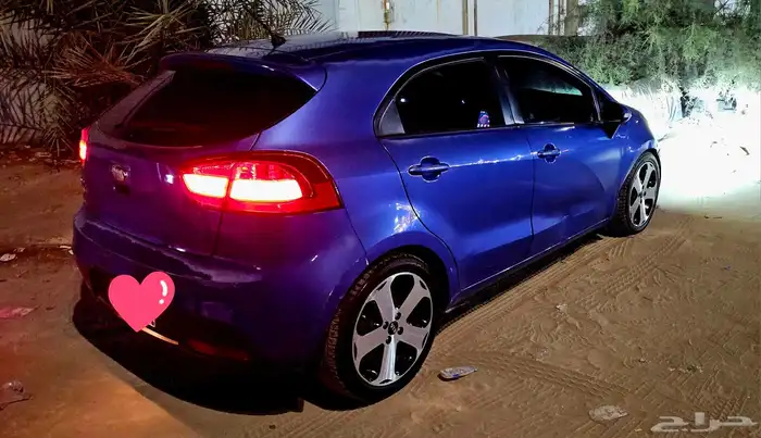 كيا ريو هاتشباك 2015 فل كامل فتحة سقف 5