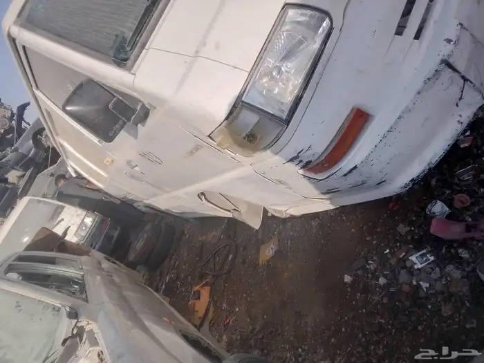 موستبيشي بضاعه موديل 2002 4