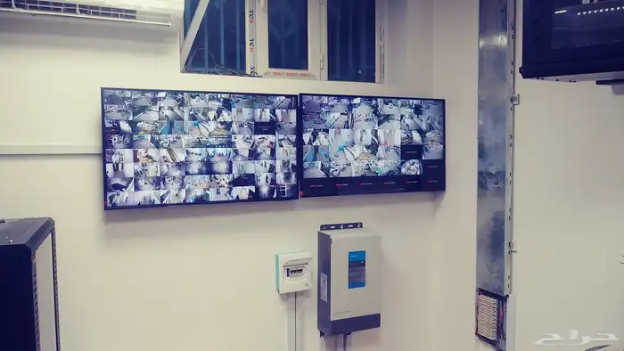 فني كامرات تركب تمديد برمجة صيانه ip. انولج الرياض 1