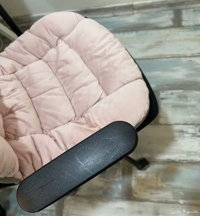 مكتب طاولة و كرسي من ايكيا Ikea 2