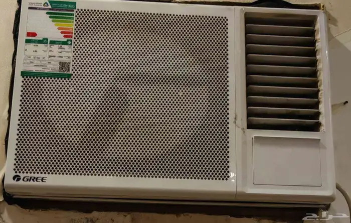 للبيع مكيفين (26) وحدة Gree نظيفة استخدام سنه و شهر 1