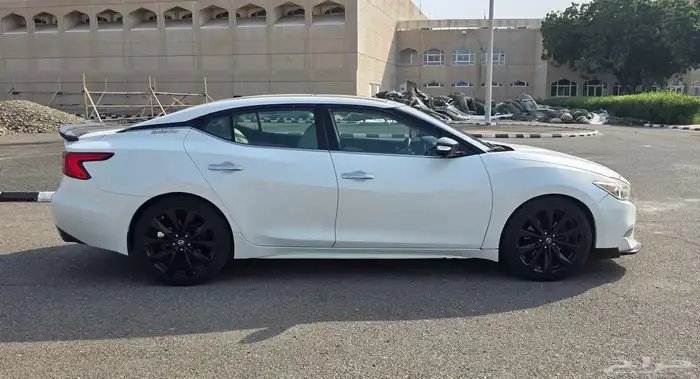 للبيع Maxima 2017 SR 5