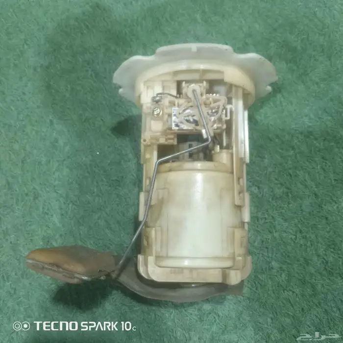 طرمبه بنزين اصلي وكاله نيسان صني من موديل 2000 الى 2003 شرط 2