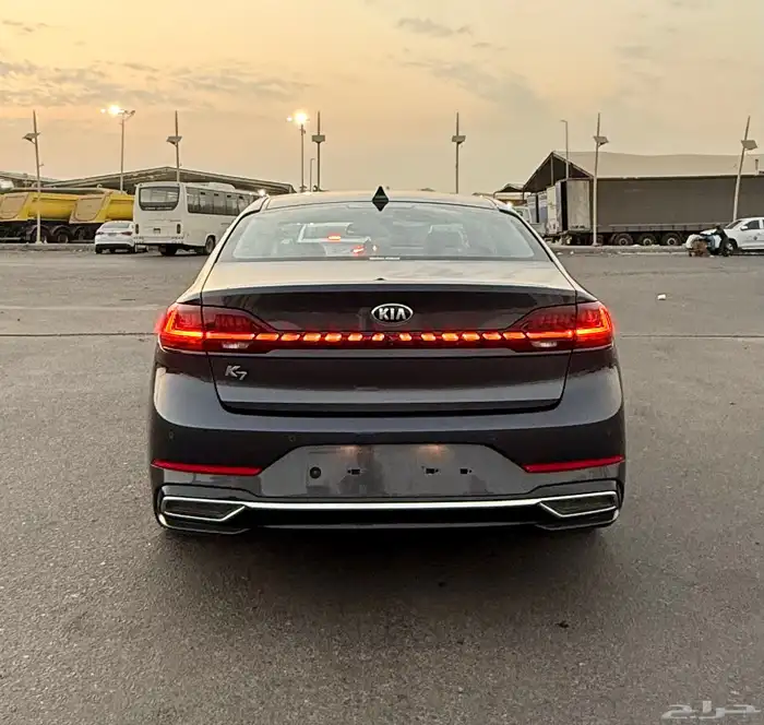 كيا كادينزا 2020 ( بنزين ) شبه جديدة للبيع 4