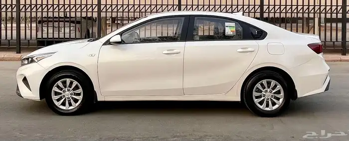 كيا سيراتو 2024 استاندر ( بحالة الوكالة ) 3