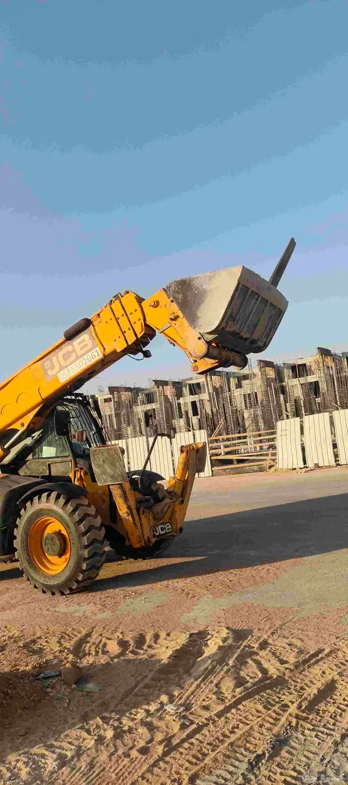 رافعه جي بي بي لرفع مواد البناء 6