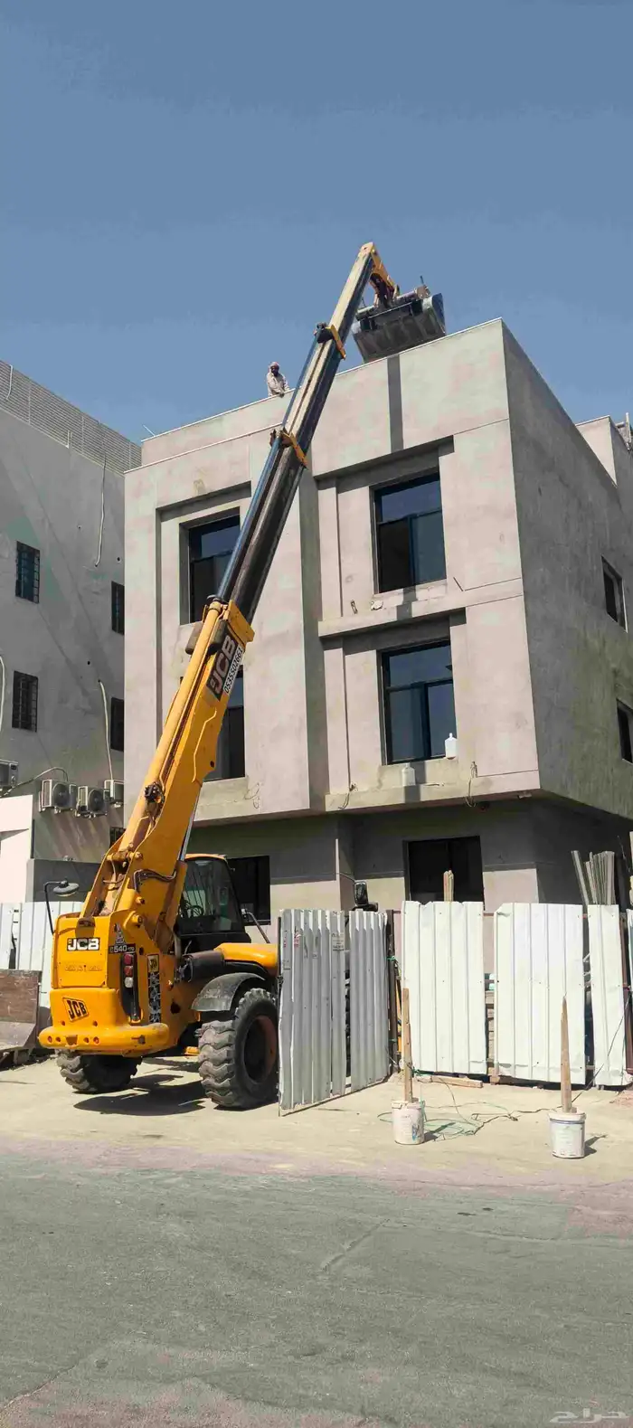 رافعه جي بي بي لرفع مواد البناء 2