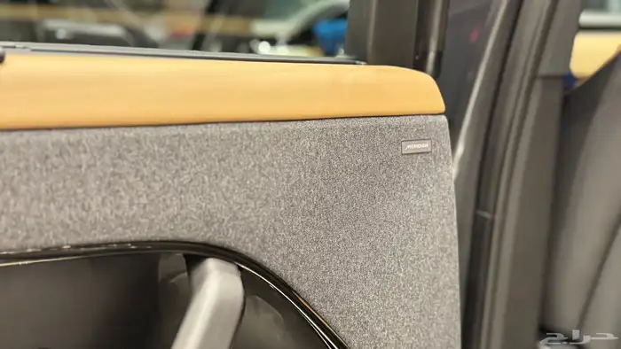 رنج روفر سبورت 2025 Se 6