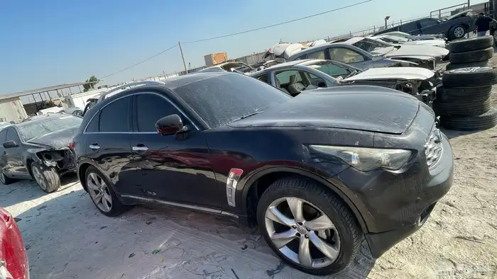 انفنتي fx50 2010 قطع غيار فقط السياره في البحرين 10