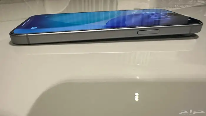 آيفون 15 بلس 128 جيجا لون ابيض ازرق 3