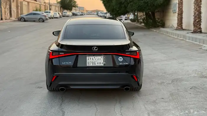 لكزس2022 IS 300 BB للبيع 5