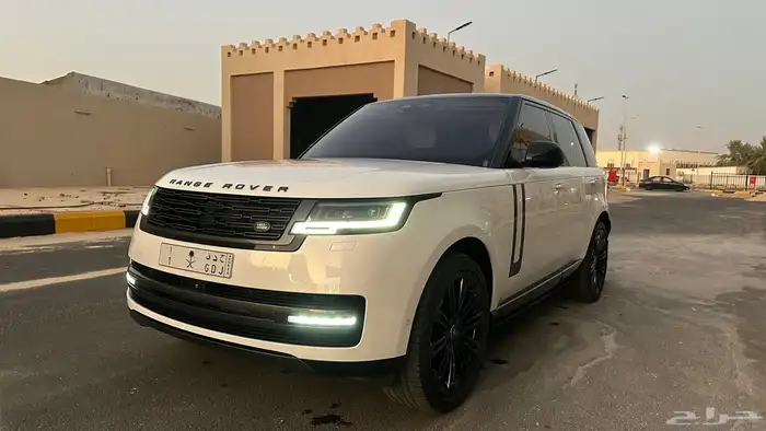 رنج روفر اوتوبوقوافي فيرست اديشن بلاك 8 سلندر جديد 5