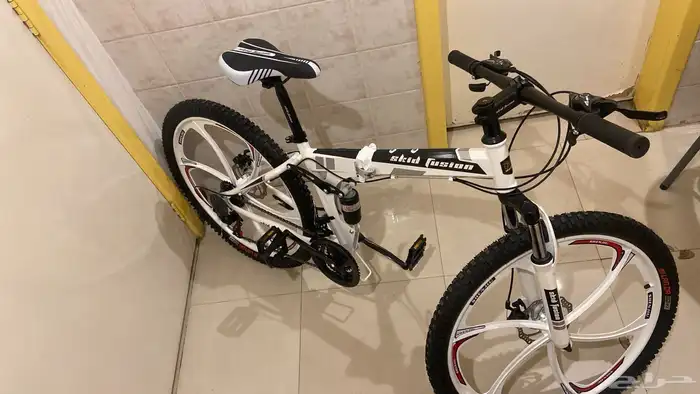 سيكل مقاس 26 جديد م استعمل إلا مره على السوم 0
