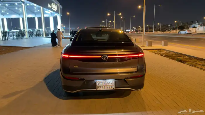 تويوتا كراون بريميوم 25 هايبرد سعودي تيتانيوم 3