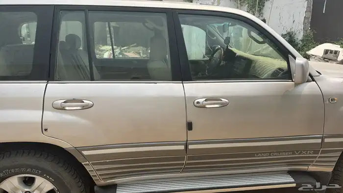 لاندكروزر 2007 VXR الممشى فوق 450 الف البدي رشوش متفرقة 2