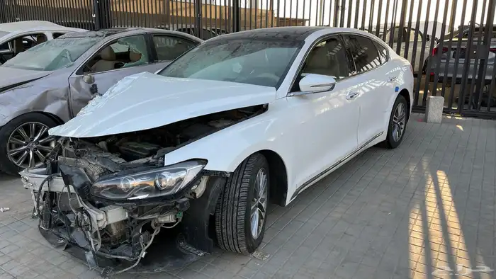 أزيرا 2018 بيع قطع غيار مستعمل 0