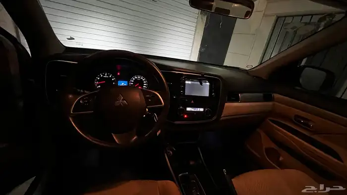 مستبيشي اوتلاندر 3