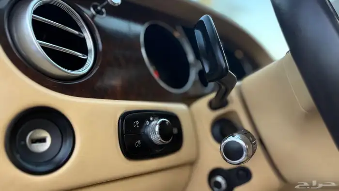 بنتلي كونتيننتال فلاينج سبير 2012 ( مخزن ) 23