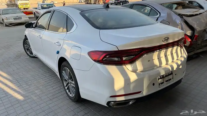 أزيرا 2018 بيع قطع غيار مستعمل 1