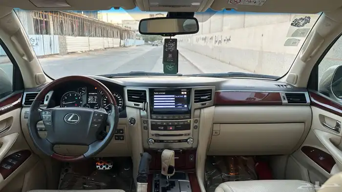 جيب لكزس 2014 14