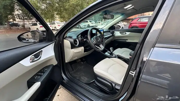 كيا سيراتو 2022 بحاله ممتازه ممشى 85 الف كيلو 8