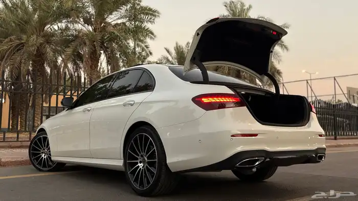 مرسيدس E300 2023 ( شبه جديد ) 37