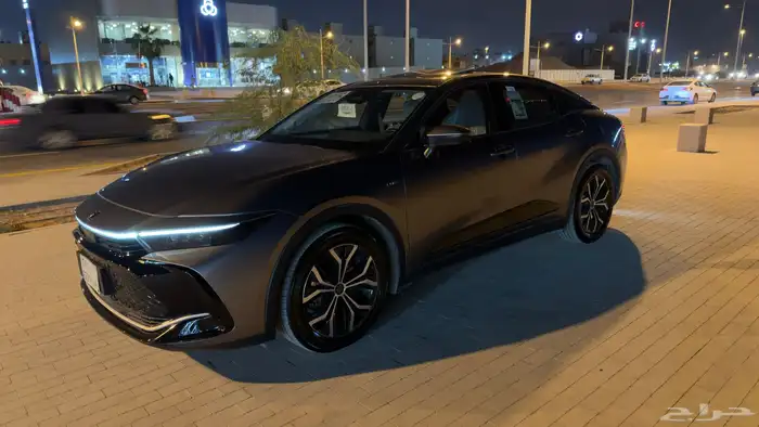 تويوتا كراون بريميوم 25 هايبرد سعودي تيتانيوم 4