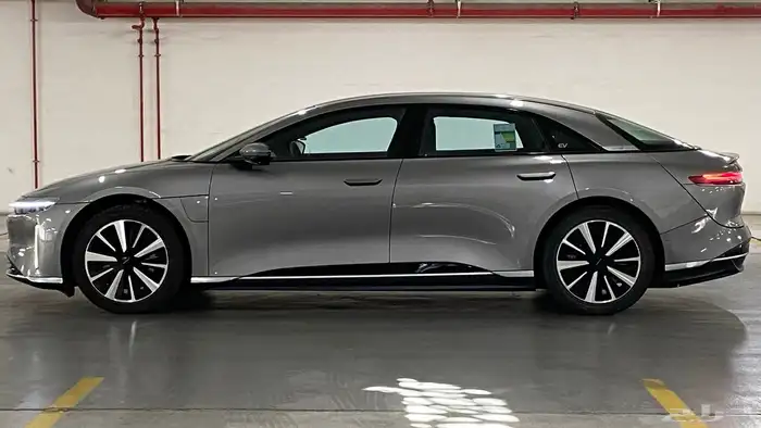 لوسيد اير بيور 2025 12