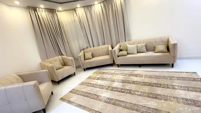 كنب وسجاده للبيع 0