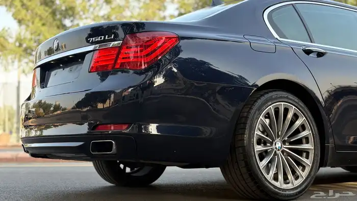 بي ام دبليو 740Li 2010 ( منوة المستخدم . ممشى قليل ) 12