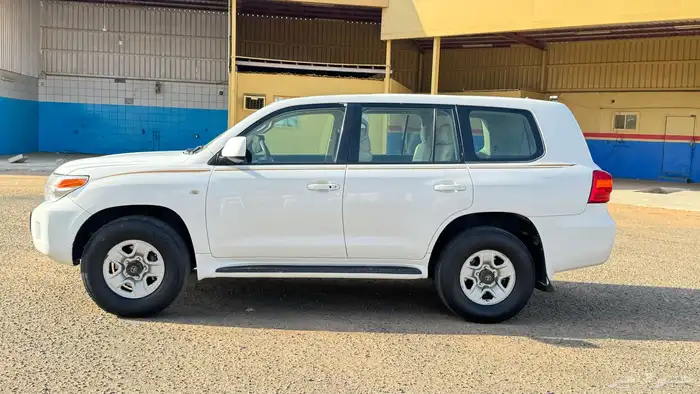 لاندكروزر 4