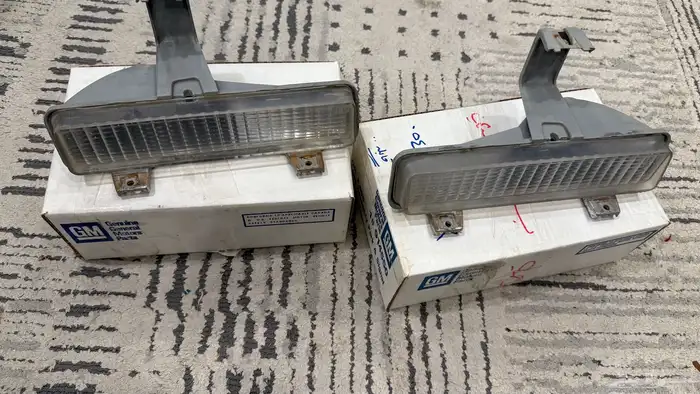 للبيع اصطبات كابرس 1980-1990 3