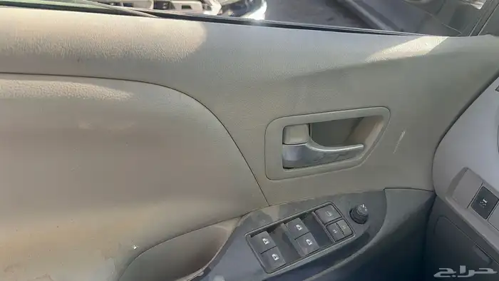 تويوتا سينا 2016 مصدوم 18