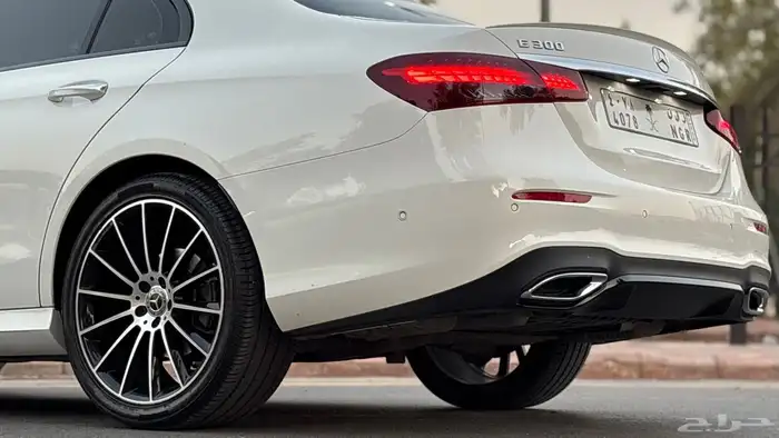 مرسيدس E300 2023 ( شبه جديد ) 6