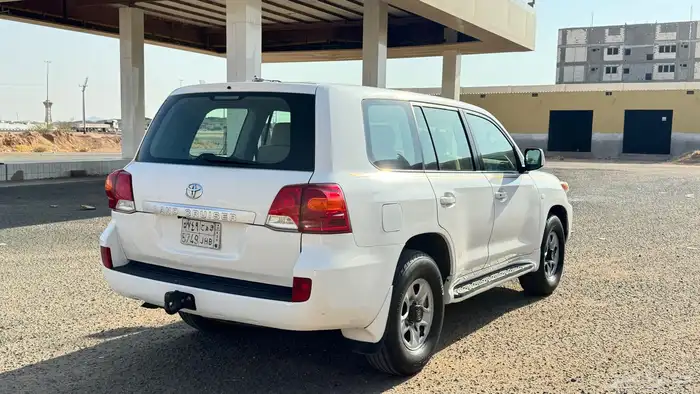 لاندكروزر 2