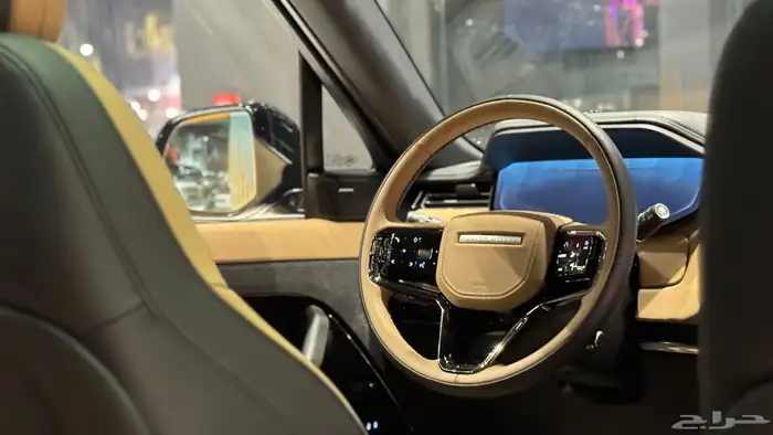 رنج روفر سبورت 2025 Se 9