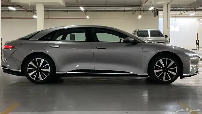 لوسيد اير بيور 2025 13